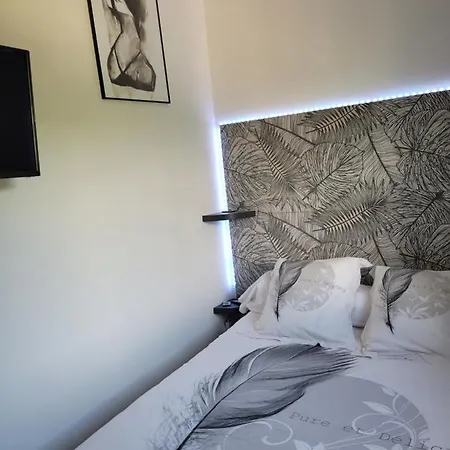 Les Prairies De L'encreme Bed & Breakfast Céreste